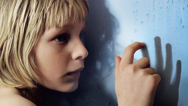 кадр из фильма Впусти меня