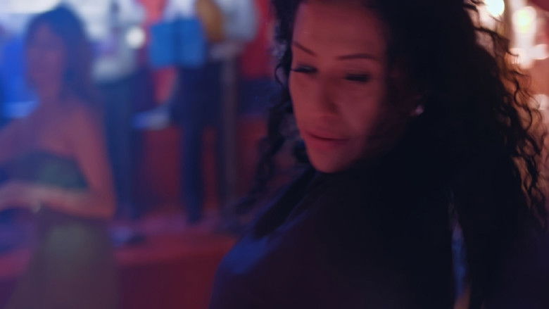 кадр из фильма Мамочка