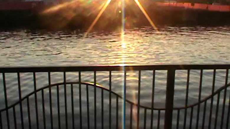 кадр из фильма It's Great to be Alive!