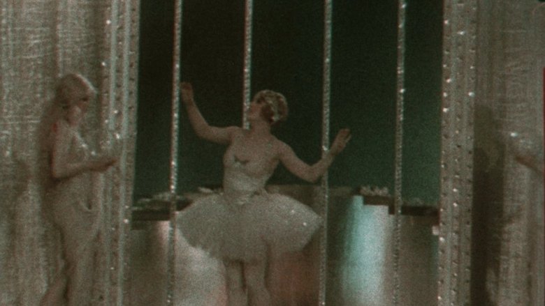 кадр из фильма Прославляя американскую девушку