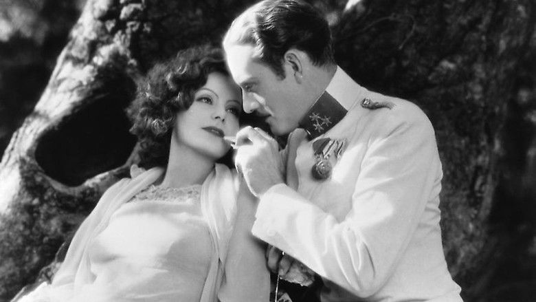 кадр из фильма The Mysterious Lady