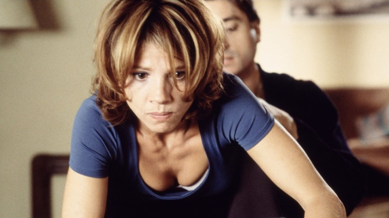 кадр из фильма Между ног