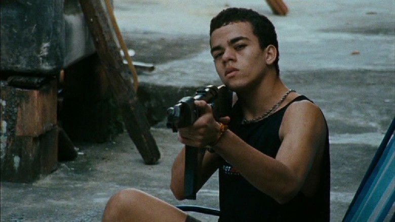 кадр из фильма Последняя остановка 174-го