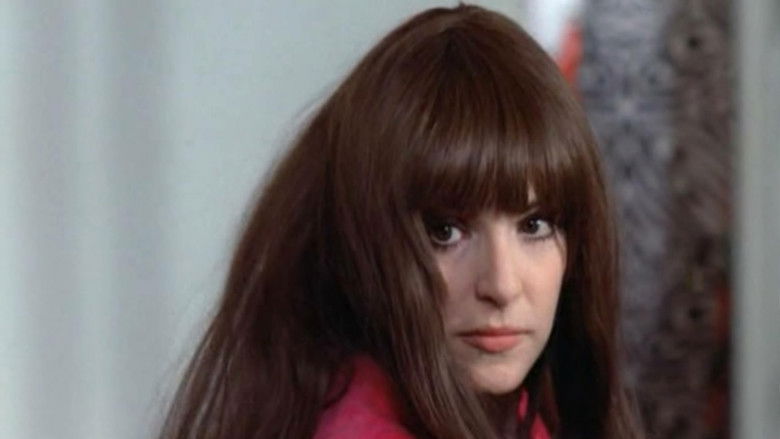 кадр из фильма В очередь, как все