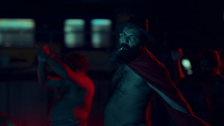 кадр из фильма സംഘർഷ ഘടന