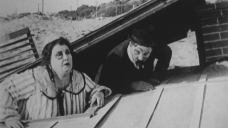 кадр из фильма Galloping Bungalows