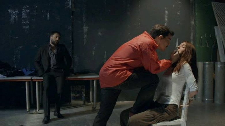 кадр из фильма Kendin Ol