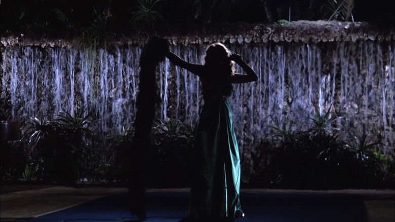 кадр из фильма La querida