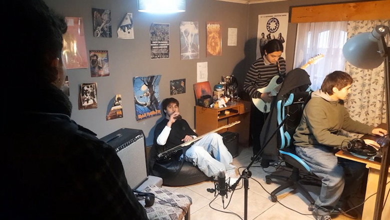 кадр из фильма PASOS - Un documental de Cofradia