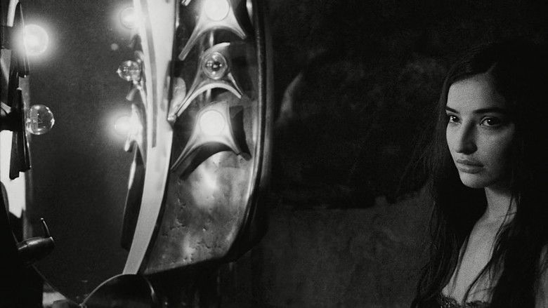 кадр из фильма Божественность