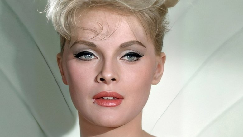 кадр из фильма Beautiful Like a Poem