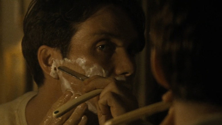 кадр из фильма Антропоид