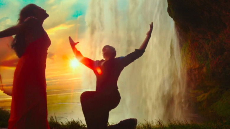 кадр из фильма Влюблённые