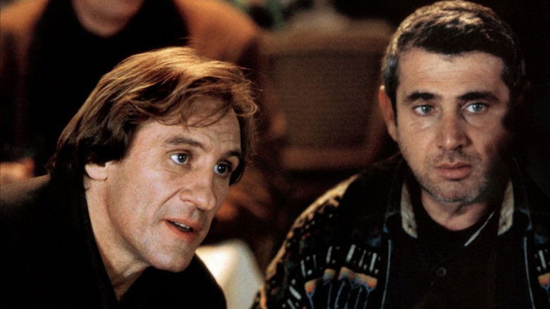 кадр из фильма XXL