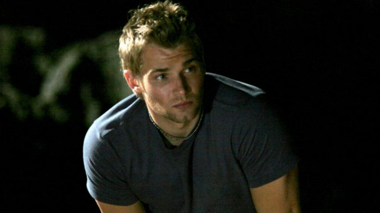 кадр из фильма Разверстые могилы