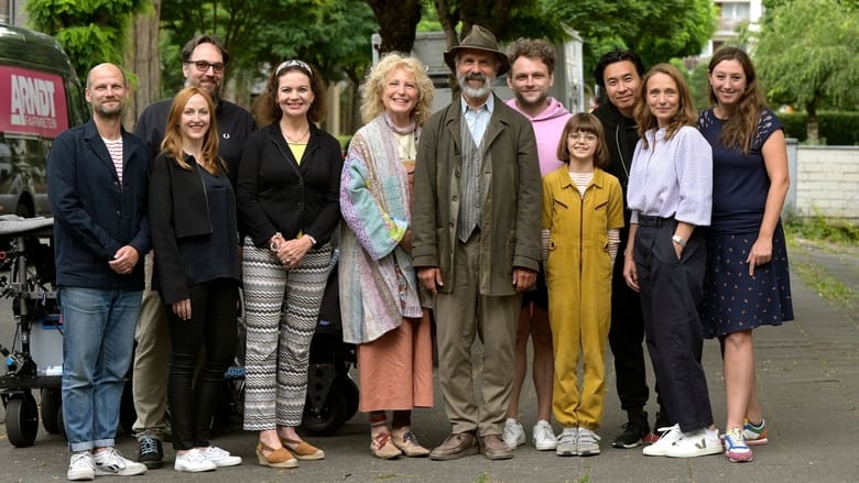 кадр из фильма Служба доставки книг