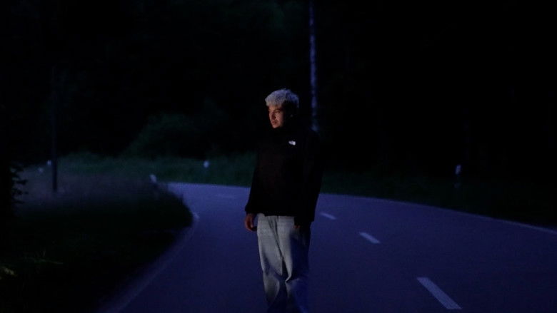 кадр из фильма Silent Ambiences