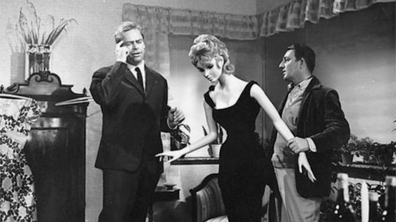 кадр из фильма Don Olsen kommer til byen