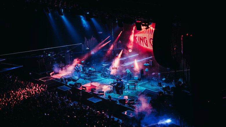 кадр из фильма KING GNU LIVEHOUSE TOUR 2025 CLUB GNU EDITION