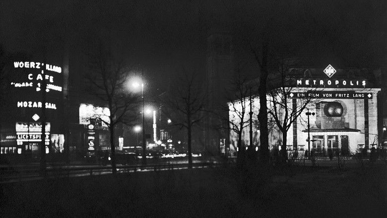 кадр из фильма Die Reise nach Metropolis