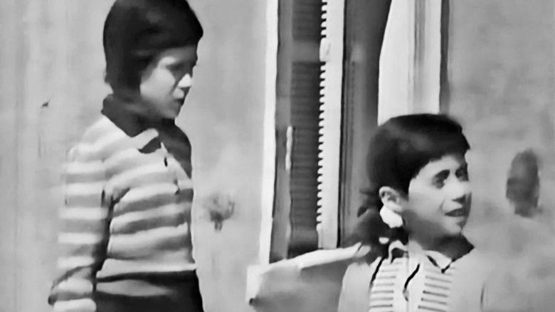 кадр из фильма Η μικρή ζητιάνα