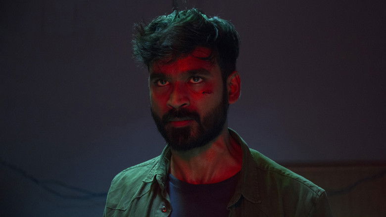 кадр из фильма எனை நோக்கி பாயும் தோட்டா