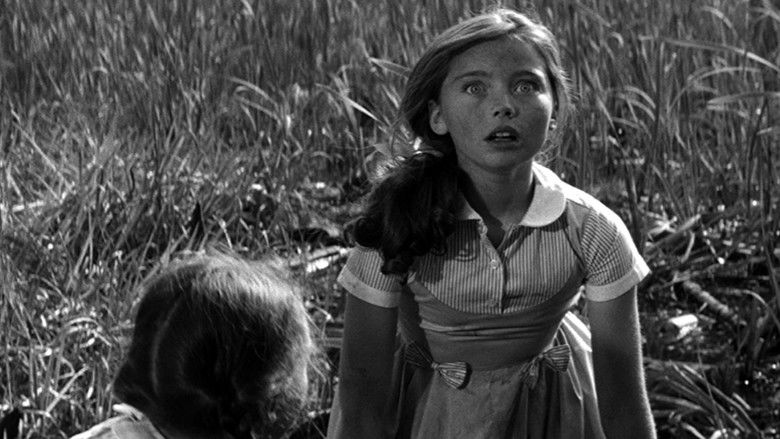 кадр из фильма Никогда не бери сладости у незнакомых