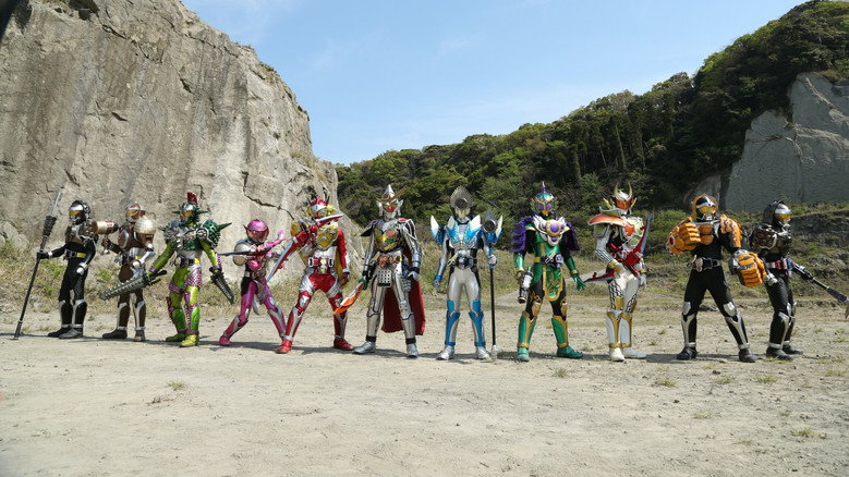 кадр из фильма 劇場版 仮面ライダー鎧武 サッカー大決戦!黄金の果実争奪杯!