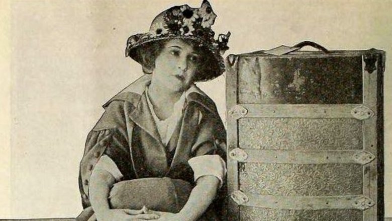 кадр из фильма Luck in Pawn