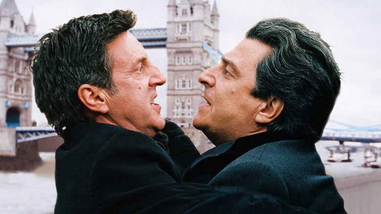 кадр из фильма Шпионские страсти