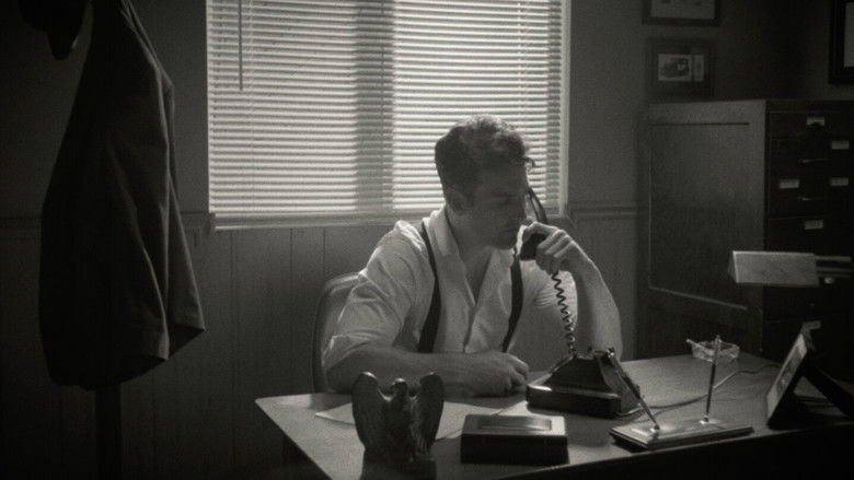 кадр из фильма Are You a Friend of Dorothy?