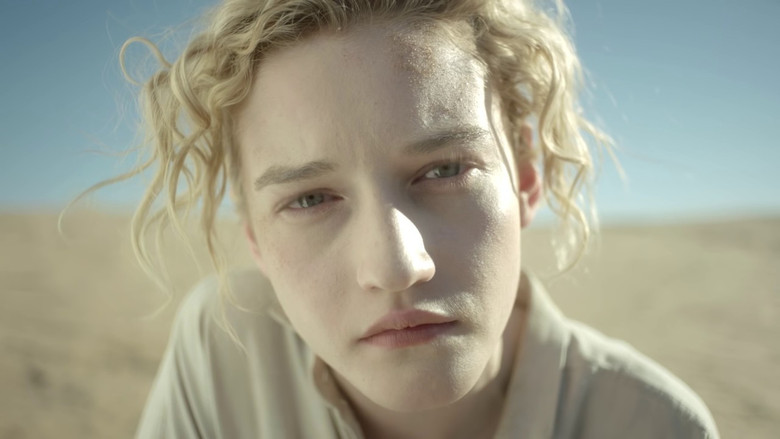 кадр из фильма Все прекрасное – далеко