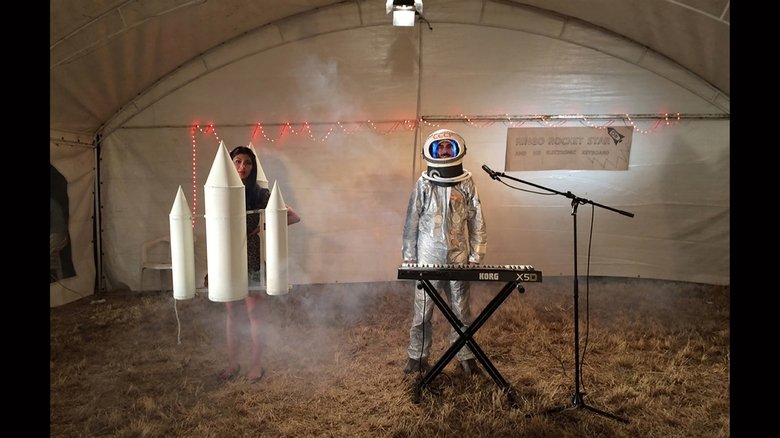 кадр из фильма Ringo Rocket Star and His Song for Yuri Gagarin