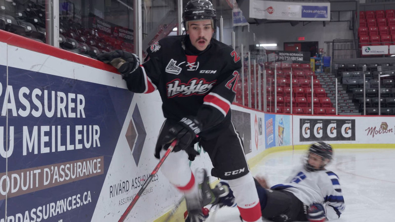 кадр из фильма Niaise pas avec la Puck