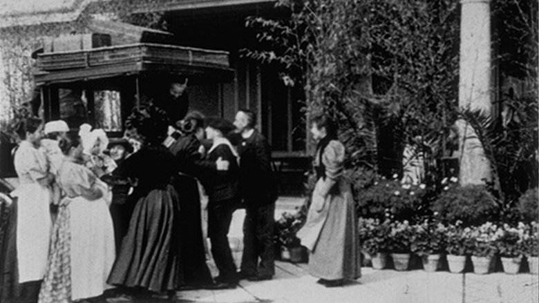 кадр из фильма Arrivée en voiture