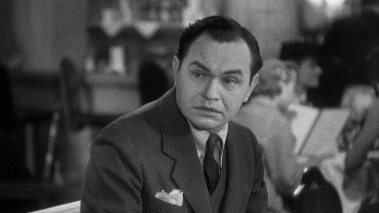 кадр из фильма Весь город говорит