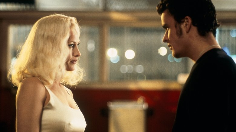 кадр из фильма Шоссе в никуда