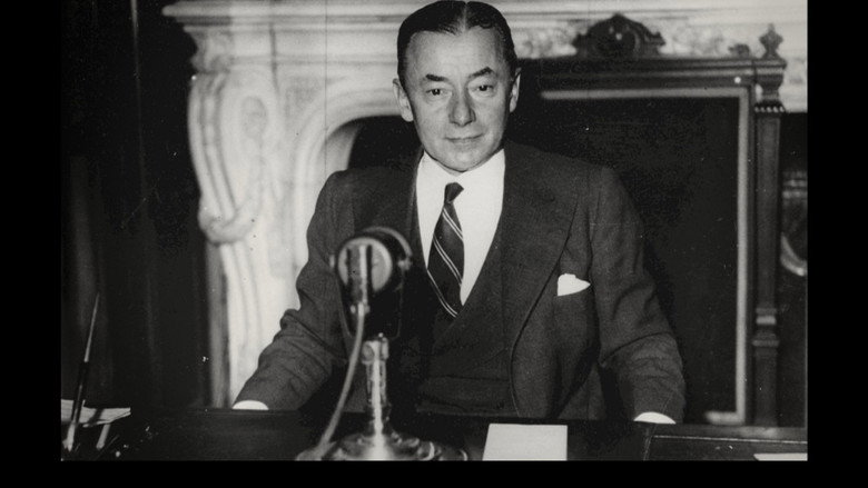 кадр из фильма L'homme qui a fait de Gaulle