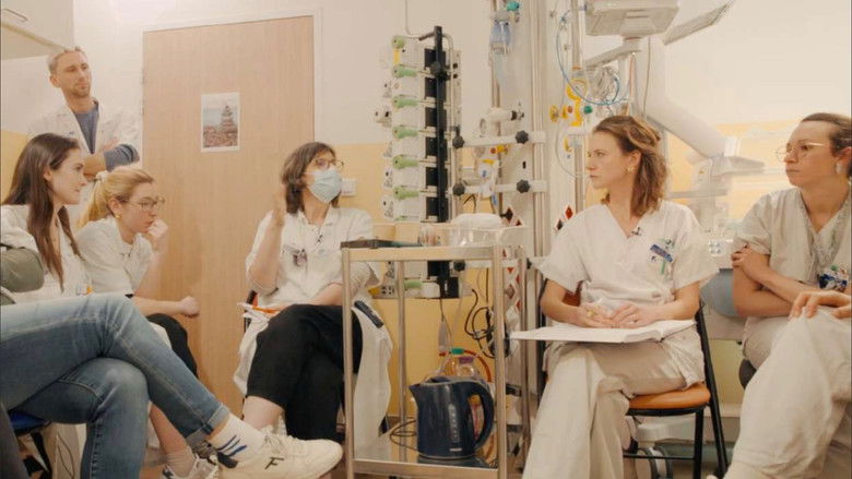 кадр из фильма L’Hôpital des Premiers Jours