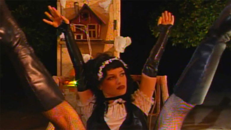 кадр из фильма Carrot Farmer