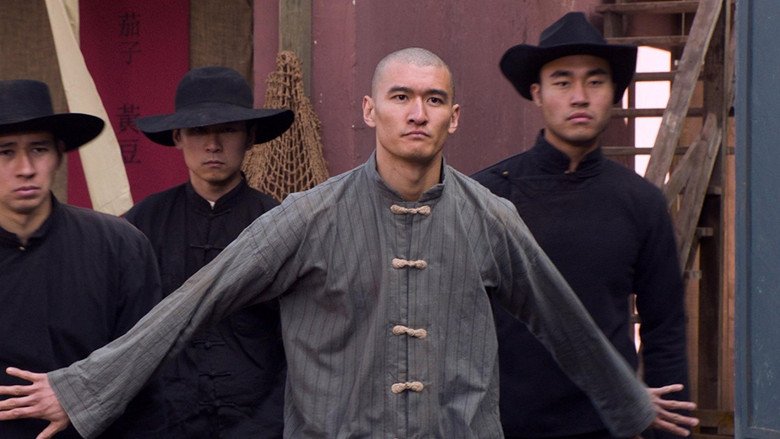 кадр из фильма Нефритовый кулон