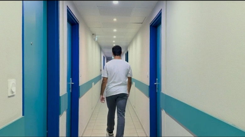 кадр из фильма À la porte