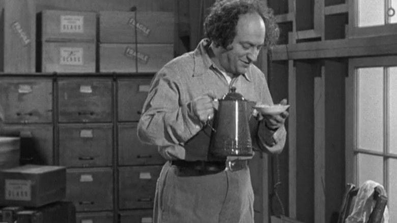 кадр из фильма Three Arabian Nuts