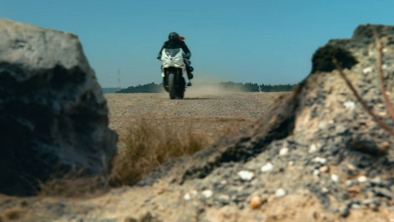 кадр из фильма Новый Камен Райдер