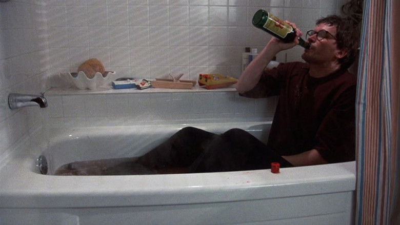 кадр из фильма Неизвестная тварь