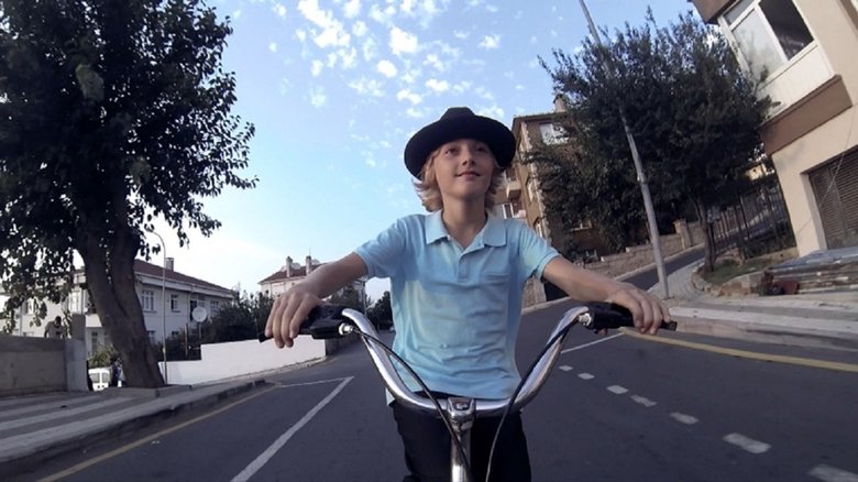 кадр из фильма Umut Apartmanı