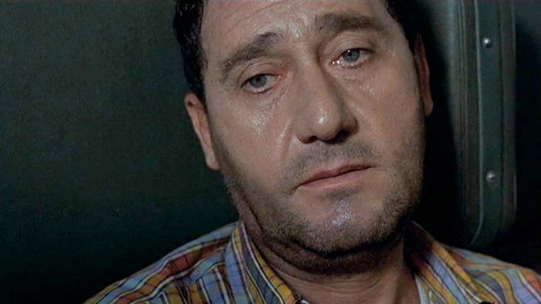 кадр из фильма Задержанный в ожидании суда