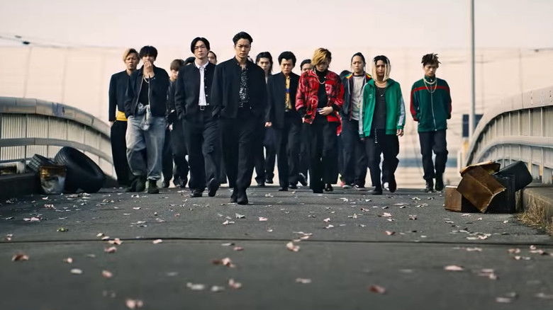 кадр из фильма Взлёты и падения: Отбросы X