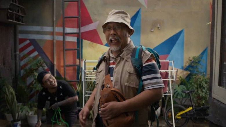 кадр из фильма Keluarga Super Irit