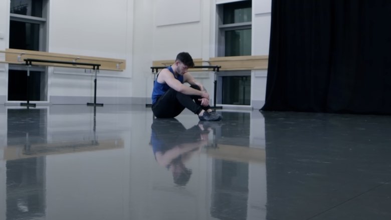 кадр из фильма Blue Kiss